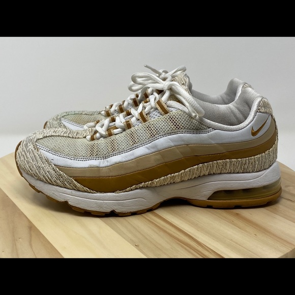 Nike Airmax 95 Gold Size 8.5 - Picture 3 of 5